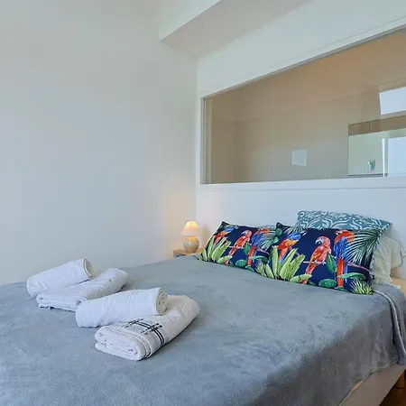 Apartment Tiki Mit Meerblick Und Direkt Am Saint-Raphael (Var)