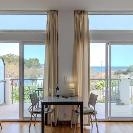 Apartment Tiki Mit Meerblick Und Direkt Am Saint-Raphael (Var)